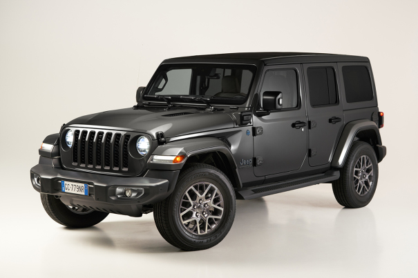 Maquette Jeep Wrangler 4xe 2021 – GT Spirit – Résine – Échelle 1/18 – Argentée – Collection