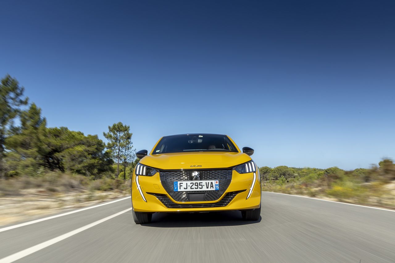 Photo 18 - Essai nouvelle Peugeot 208 GT Line face à la Renault Clio RS ...