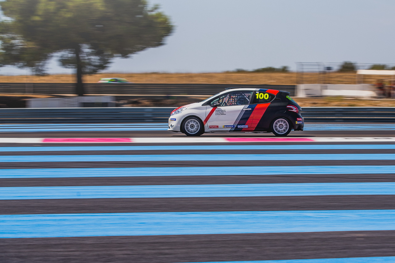 208 Racing Photo 25 - Revivez nos 12H du Castellet en Peugeot 208 Racing Cup - L'argus