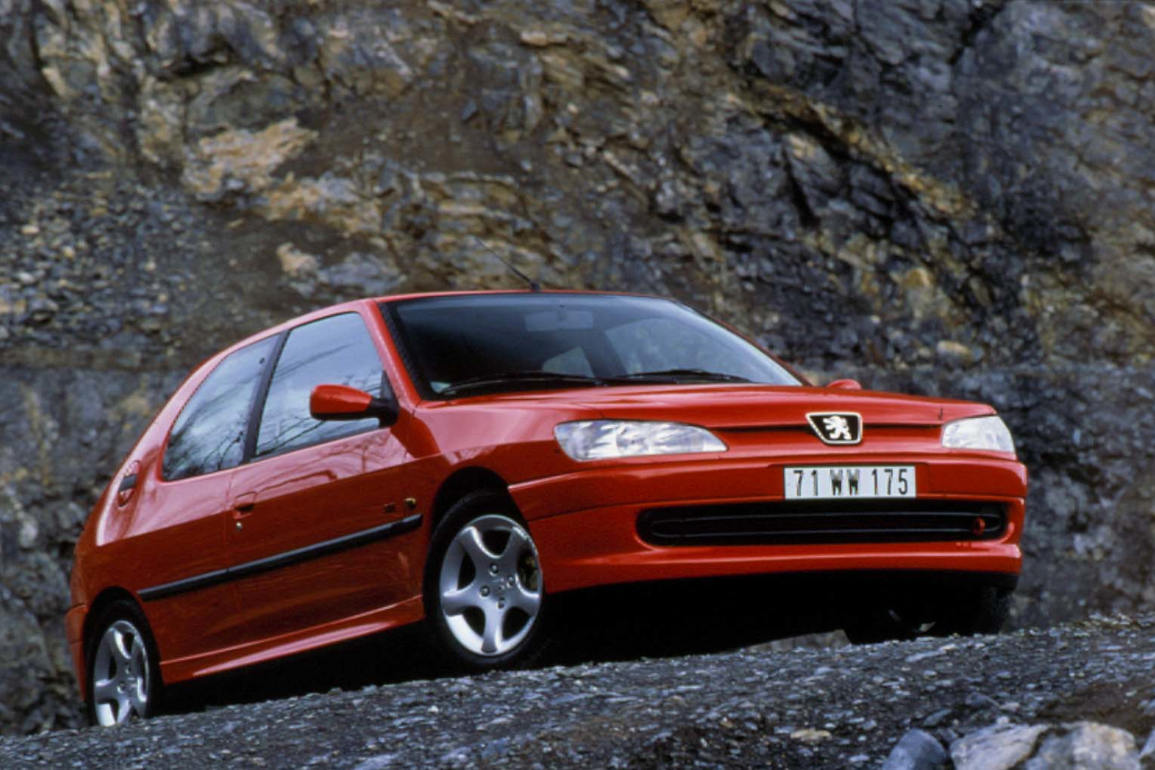 Photo 9 - Compactes Peugeot 