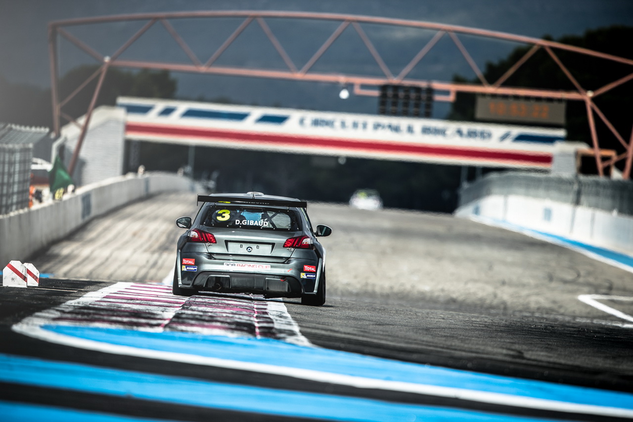 Photo 37 - L'argus en finale de la Peugeot 308 Racing Cup au circuit ...