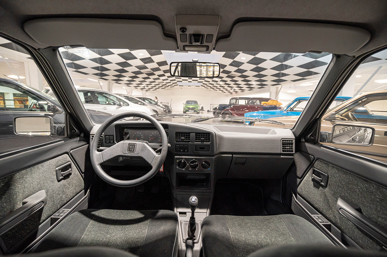 Photo 30 - La saga de la série Peugeot 300 : de la 304 à la 309 ...