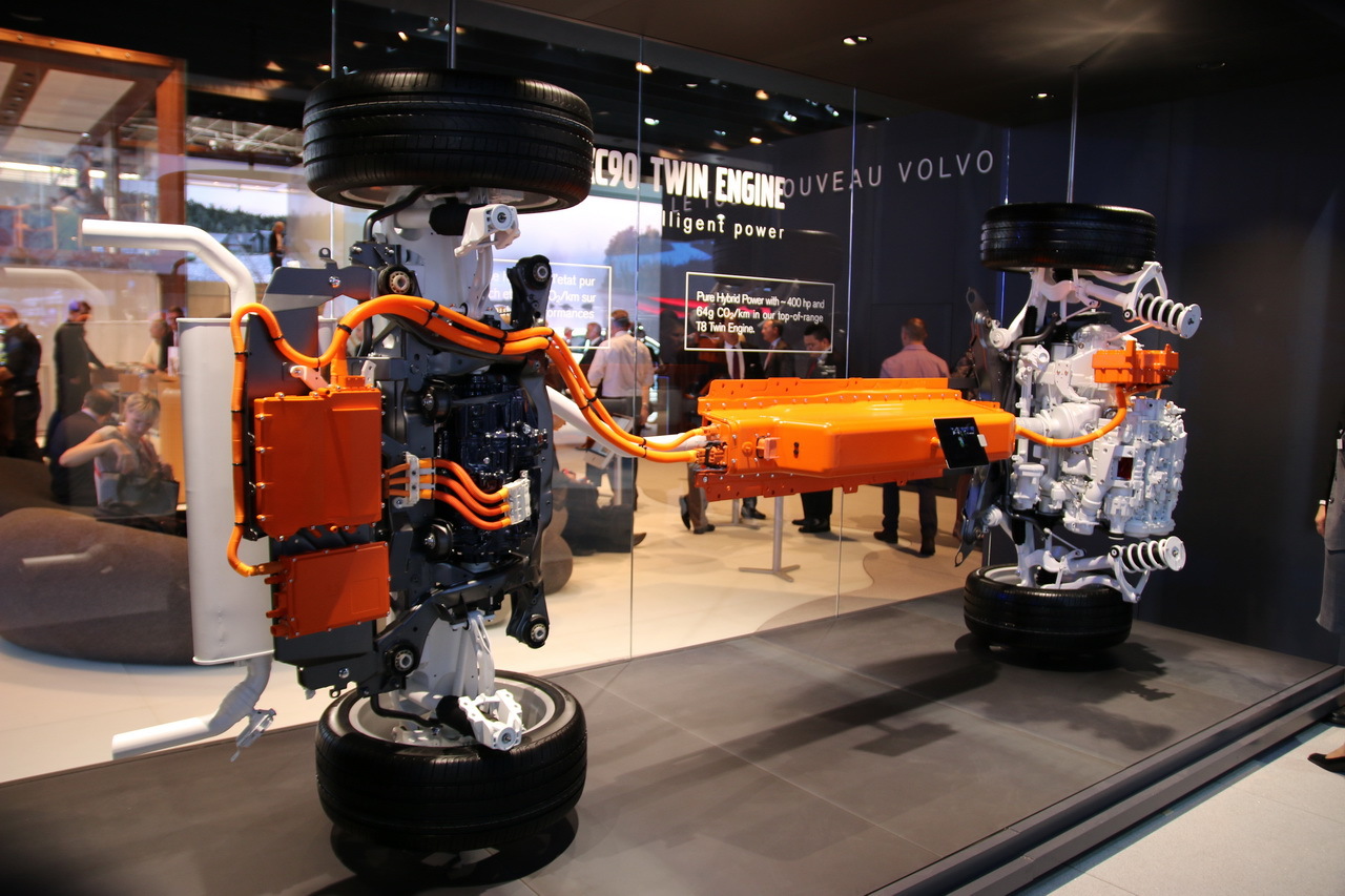 Mondial de l'automobile (2014) : l'hybride rechargeable a la cote