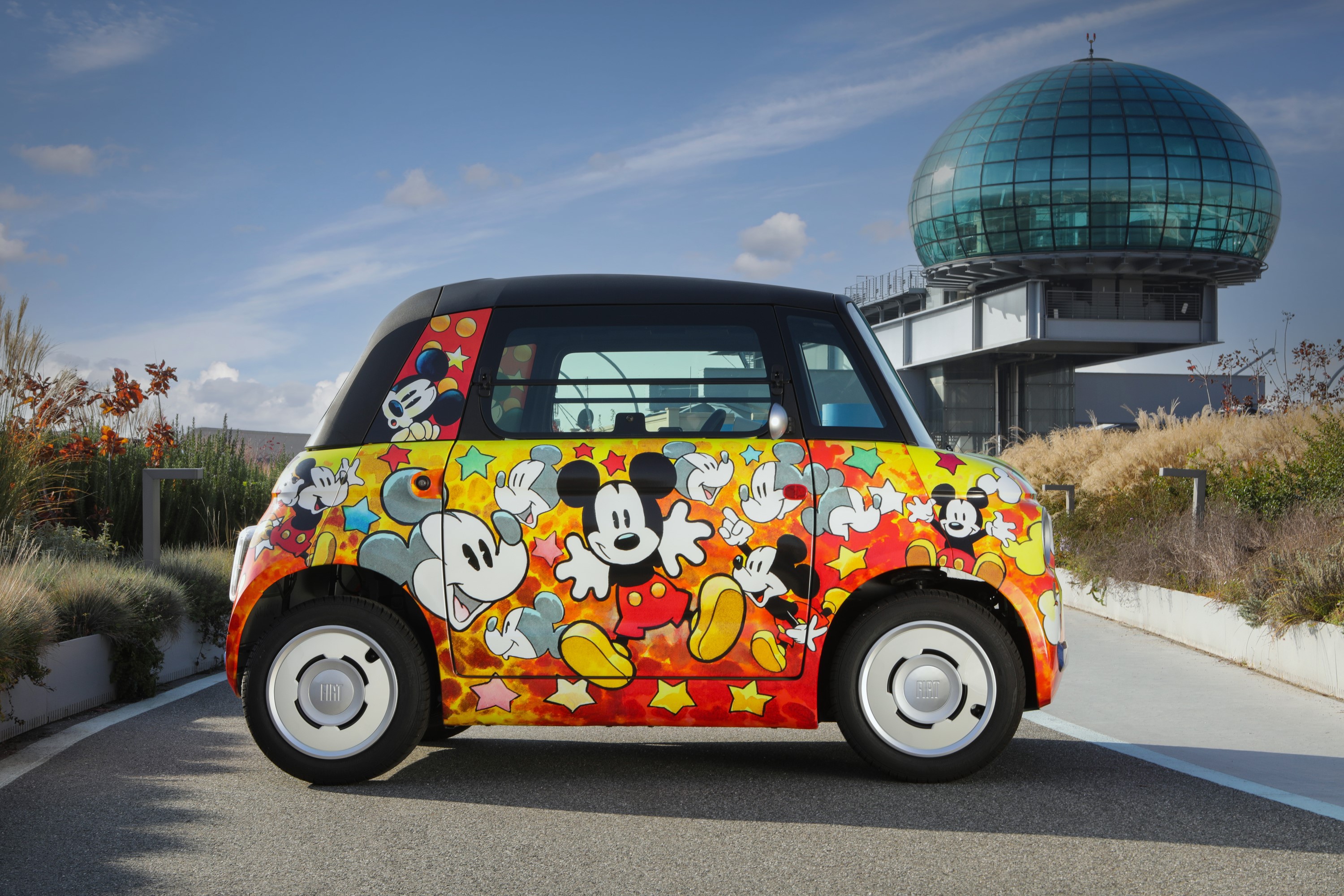Diaporama et photos - Fiat Topolino (2023). 5 versions uniques en ...