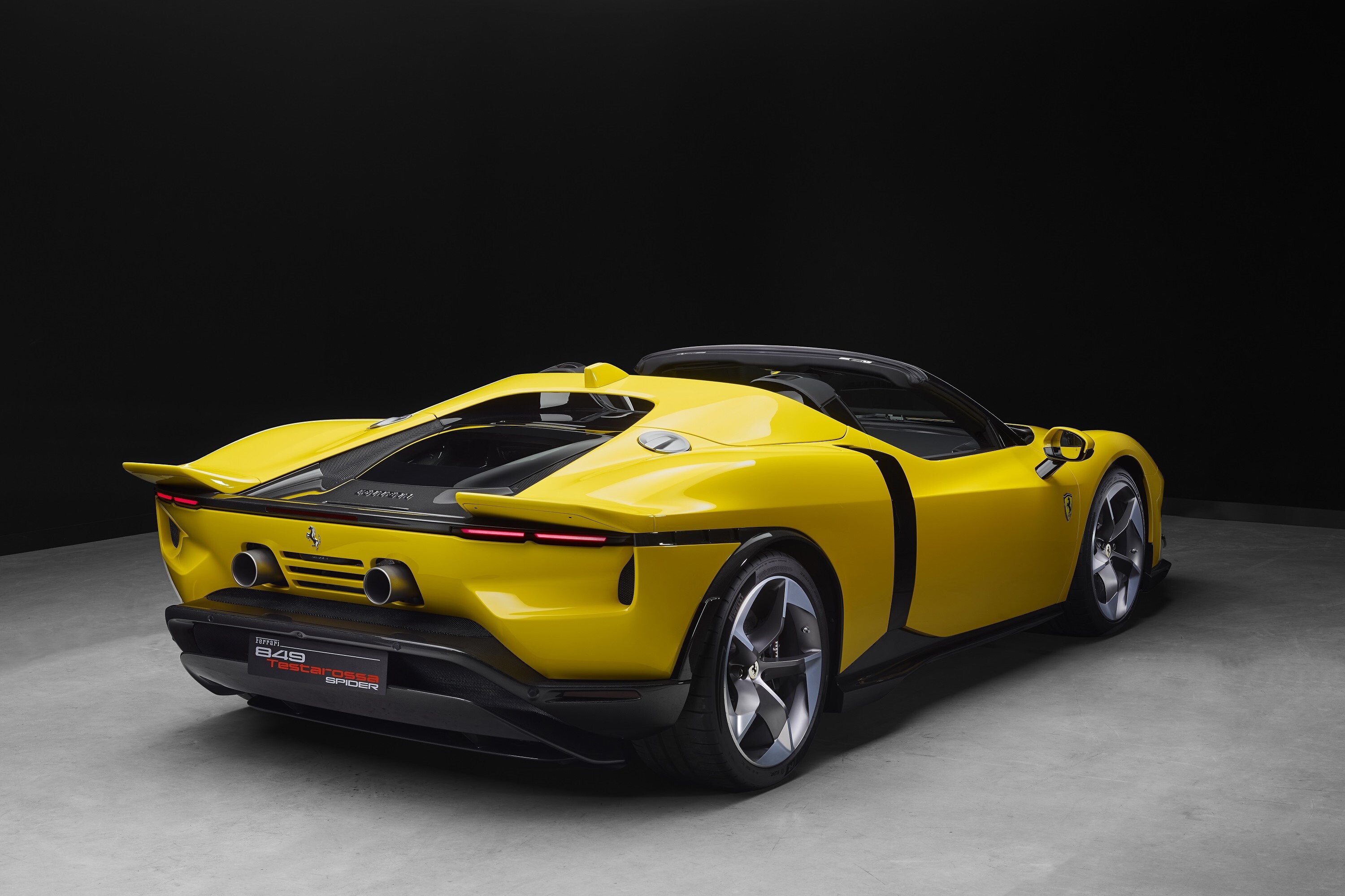 Nouvelle Ferrari 849 Testarossa (2025). 1 050 ch, hybride et un nom ...