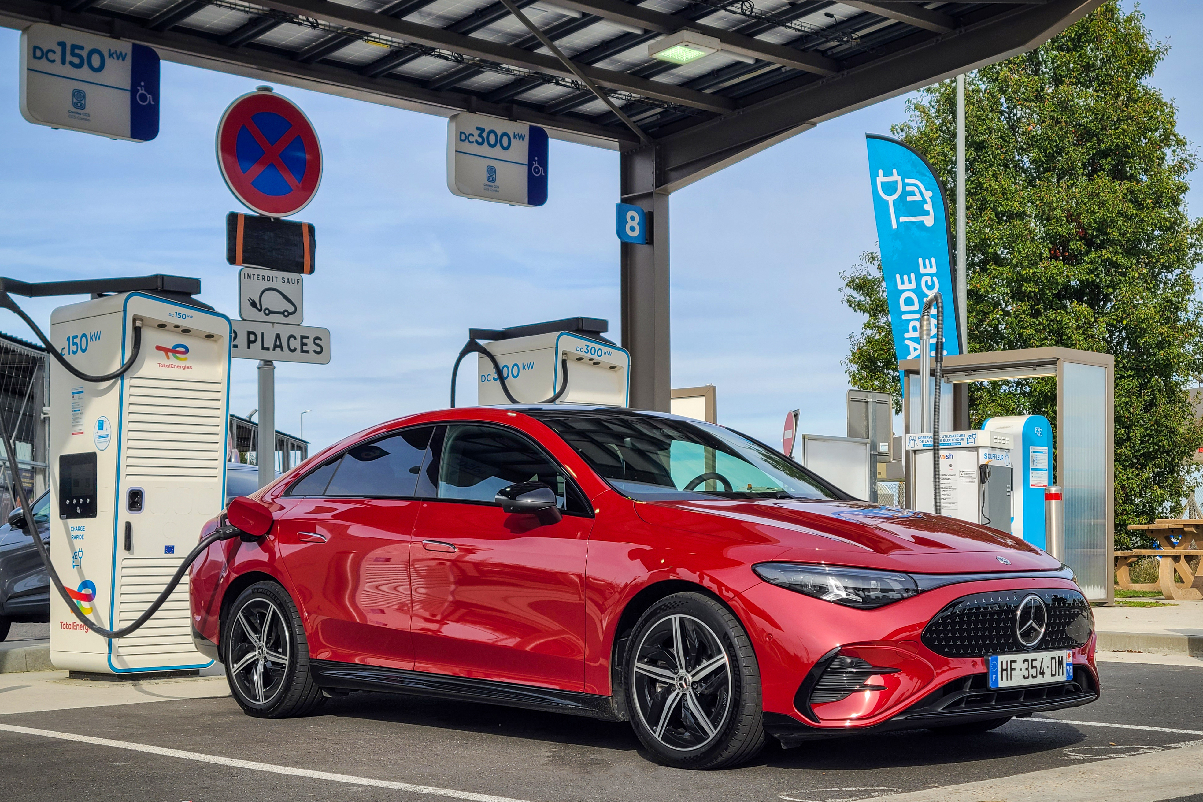 Mercedes GLA (2027). Le SUV compact électrifié va changer pour en ...