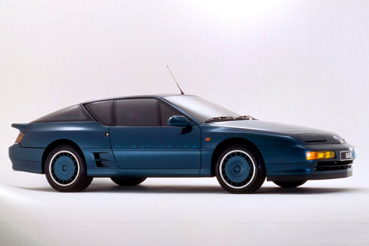 Alpine A610 (2028). Une GT 4 portes sur le segment premium sportif ...