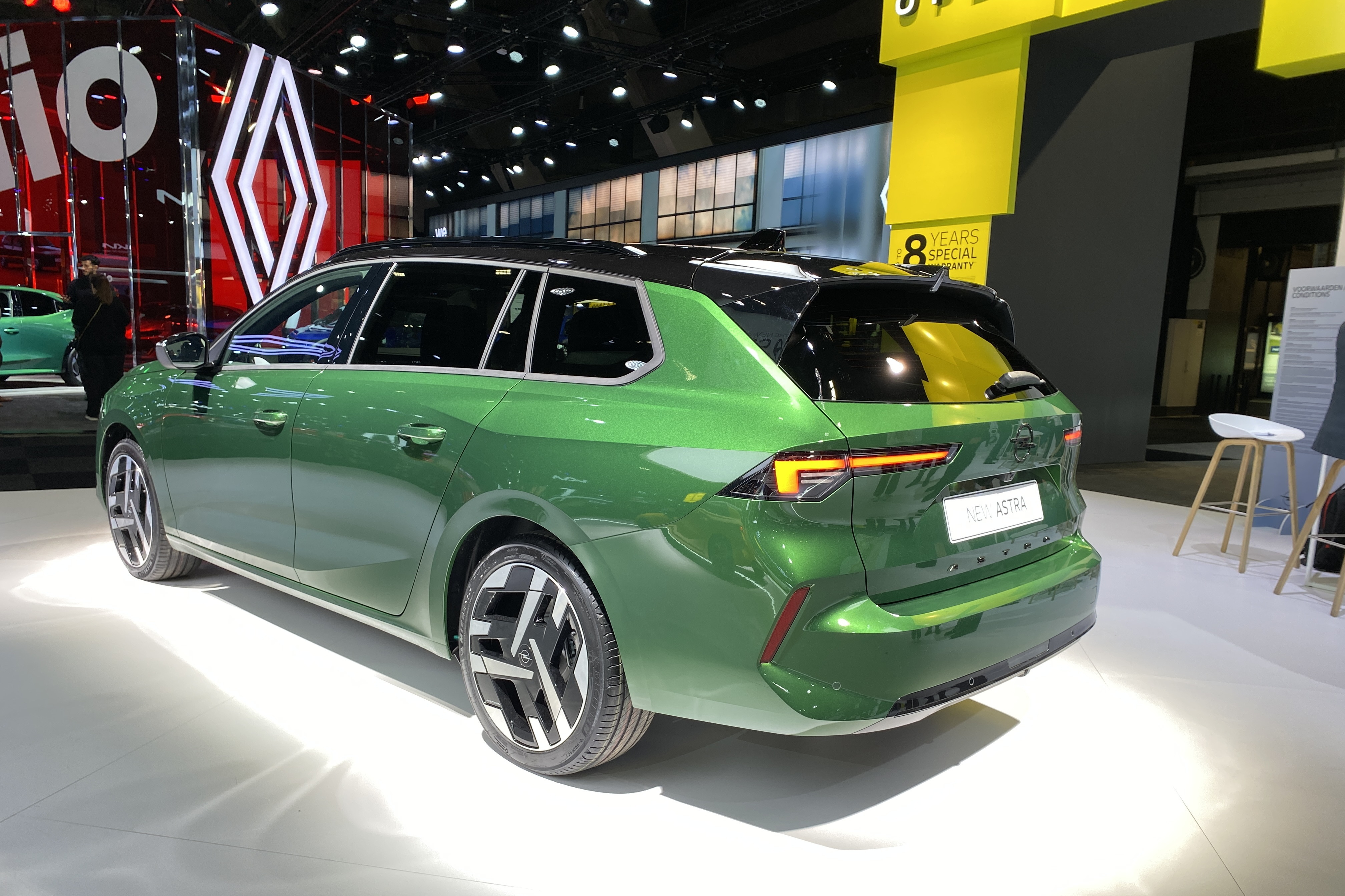 Prix Opel Astra restylée (2026). Gamme et équipements de la compacte et ...