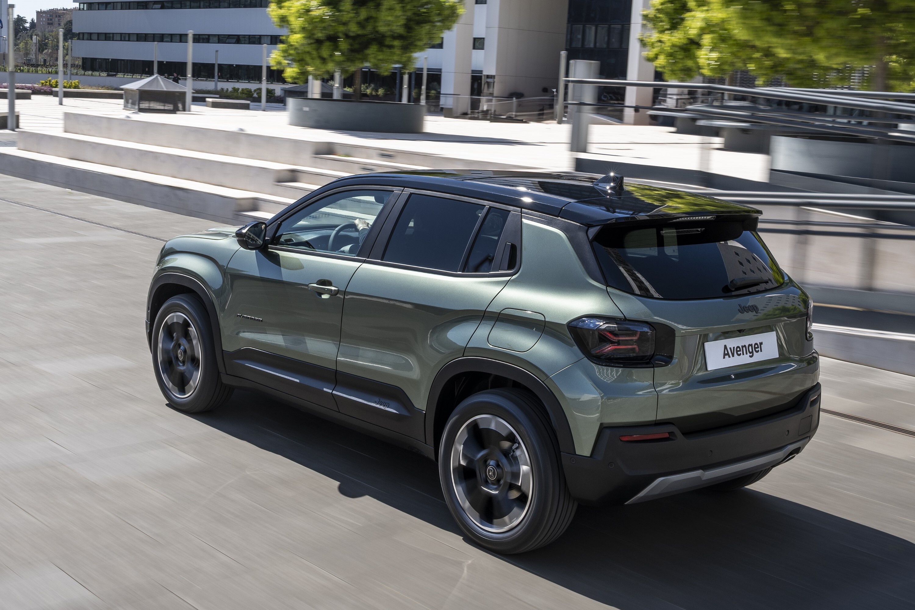 Prix Jeep Avenger restylé (2026). Évolutions et gamme du petit SUV ...