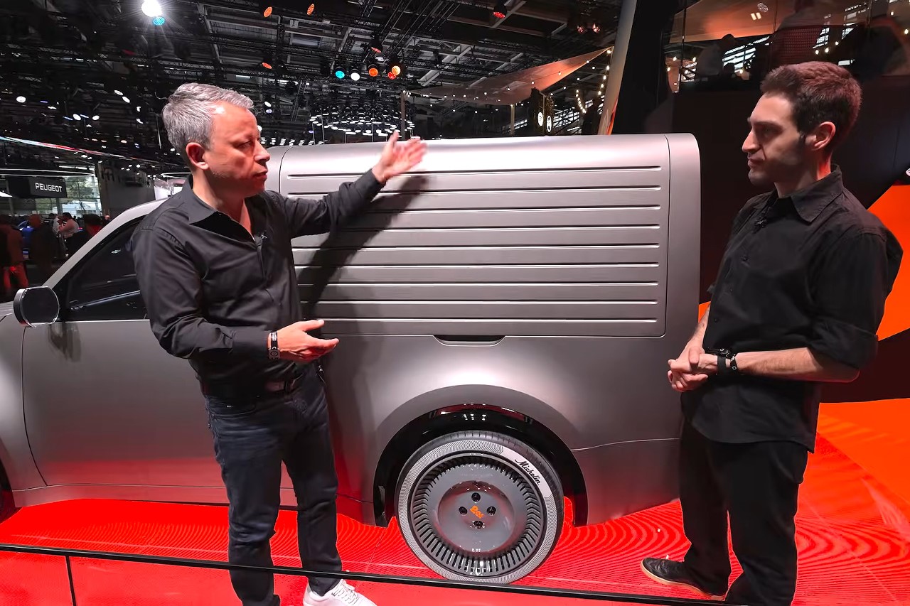 Cv Modele Design Citroën 2 CV et Fourgonnette (2026). Le chef du design présente les ...