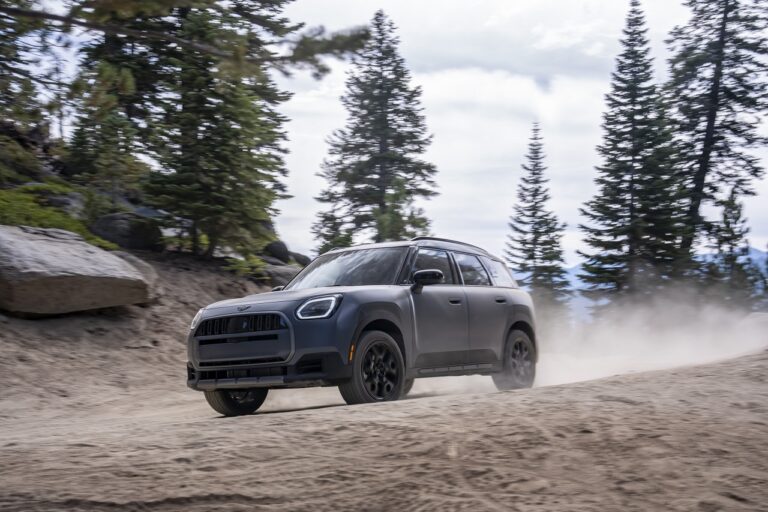 Prix Mini Countryman (2026). Une version baroudeuse Untamed enrichit la gamme du SUV