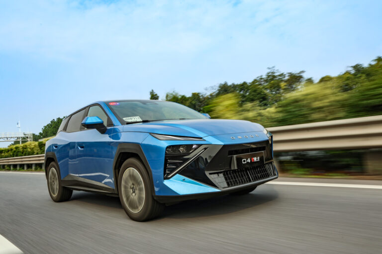 Essai Omoda 4 hybride (2027). Crossover de conquête