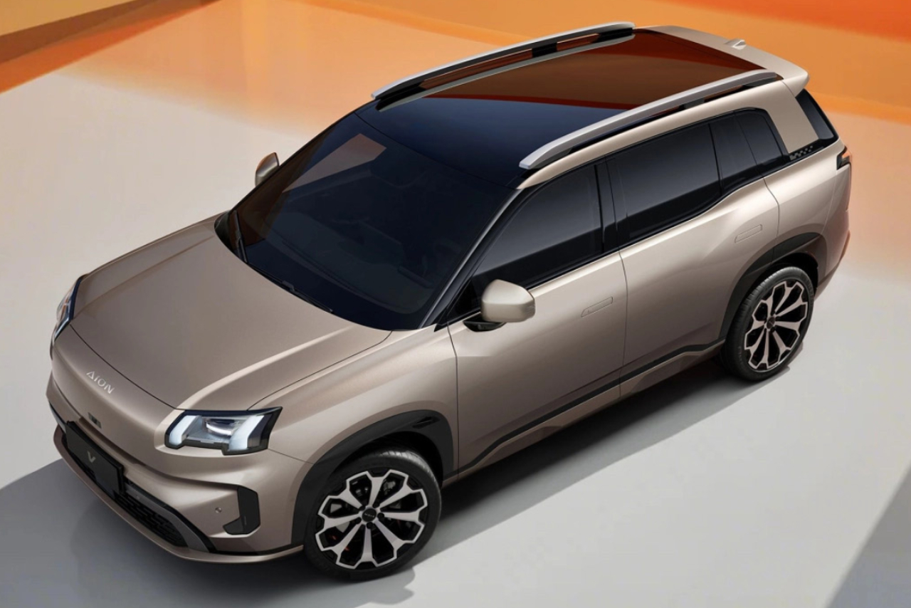 Another model from the Aion brand belonging to the Chinese giant GAC, the 100% electric family SUV called V.