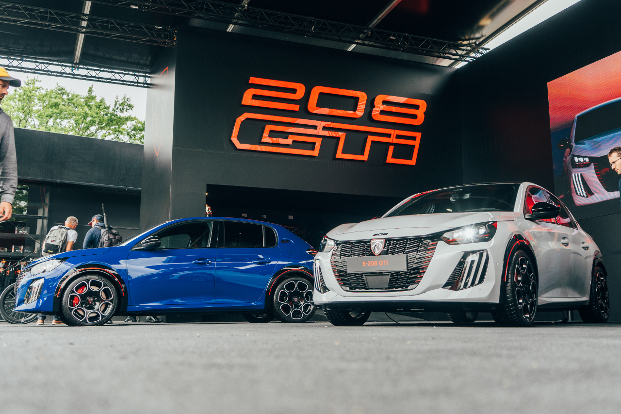 Https://images. Largus. Fr/photos-cms/2026/6/gamme-peugeot-e208-gti-bd. Jpg