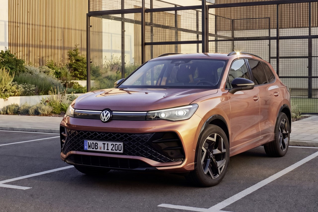 Volkswagen Tiguan 2026 in versione speciale, con colori e accessori esclusivi, in un'auto di media gamma